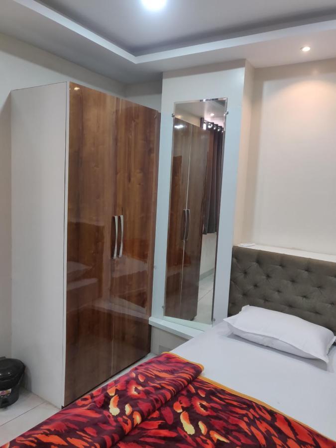 Hotel Rb Palace Indore Zewnętrze zdjęcie